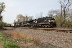 NS 4806 leading train 38G at Cove PA